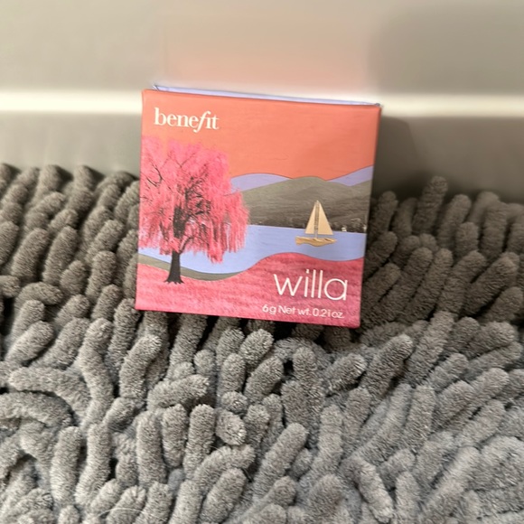 Benefit blush - Picture 2 of 3